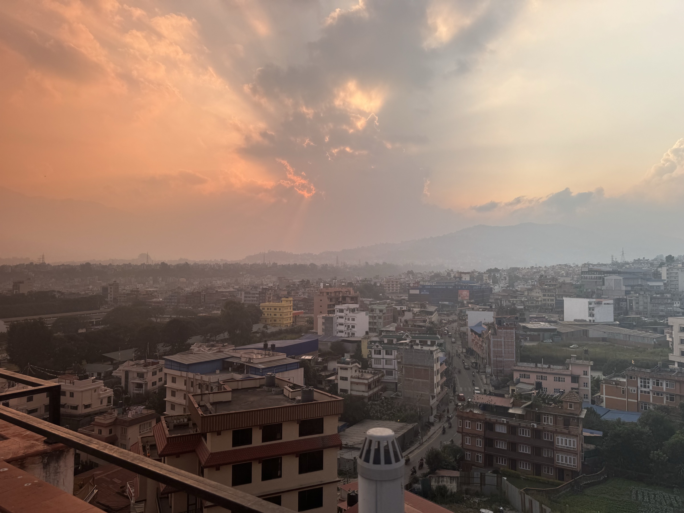 The city filling the valley to its brim
